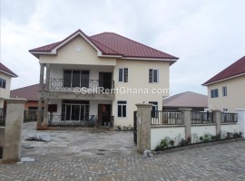 4 Bedroom Townhouses for Sale, Tema Comm 25