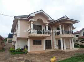 6 Bedroom House for Sale in Spintex