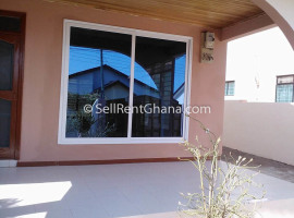 3 Bedroom House to Let, Tema Comm 18
