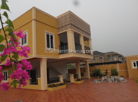4 Bedroom House + Pool for Sale, East Airport