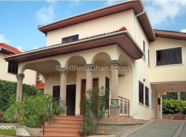 4 Bedroom Townhouse Selling, Cantonments