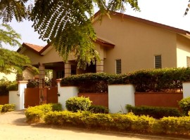 3 Bedroom House + Staff Quarters Selling