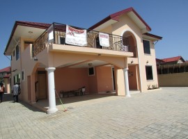 6 Bedroom House + 3 BQ for Sale, Adjiriganor