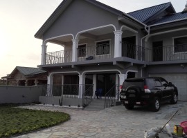 5 Bedroom House to Let, Amasaman