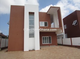 4 bedroom Detached House for Rent