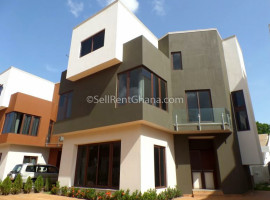 4 Bedroom Town House to Let, East Legon