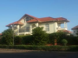 6 Bedroom House for Rent With Pool, Trasacco