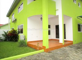 3 Bed Townhouse with 1 Staff Quarters