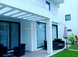 4 Bedroom House + Private Pool Renting