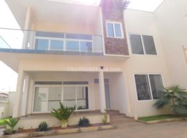 4 Bed House + 1 BQ Selling, East Airport