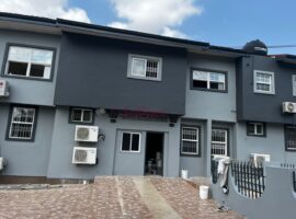 4 Bedroom House for Sale, Airport Hills