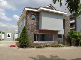 4 Bedroom Townhouse for Sale, Airport Hills